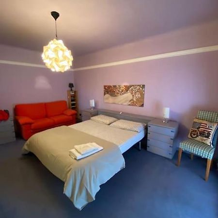 Appartement Rainbow House à Intra Extérieur photo